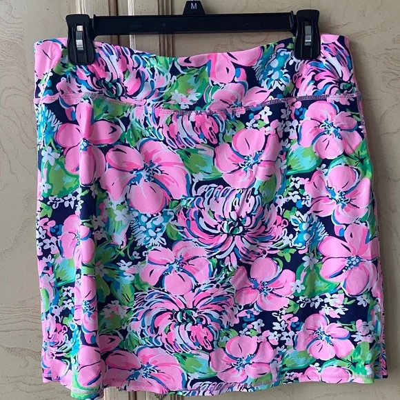 Lilly Pulitzer Floral Skort in Pink and Green - Picture 3 of 5